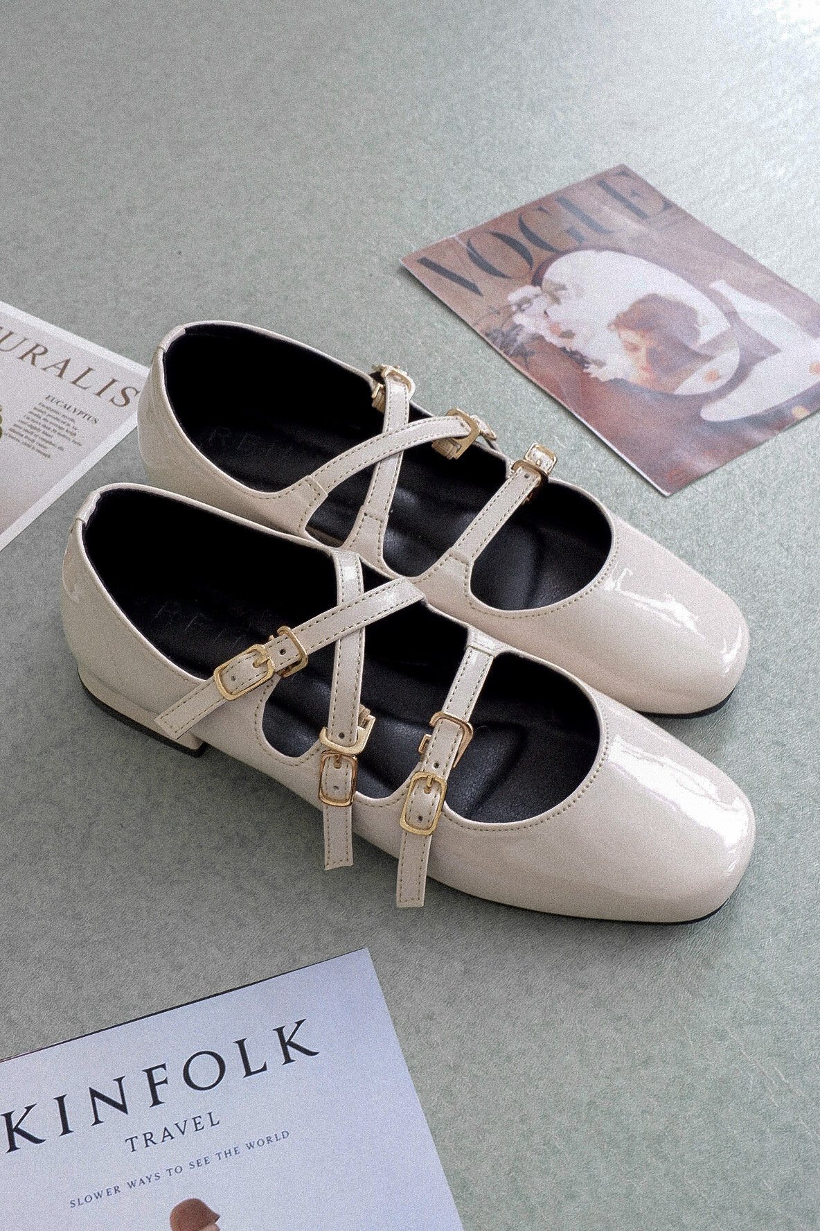 moulin broken white moulin broken white